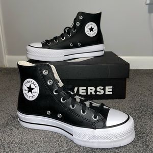Women’s platform converse